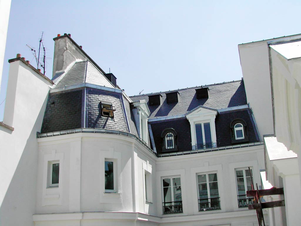 cour de bâtiment, toiture rénovée à Livry-Gargan